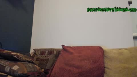 Snapshot of sexymountainman420 chatting on 02-23-25, 06:34 Sexymountainman420 online show from 02-23-25, 06:34