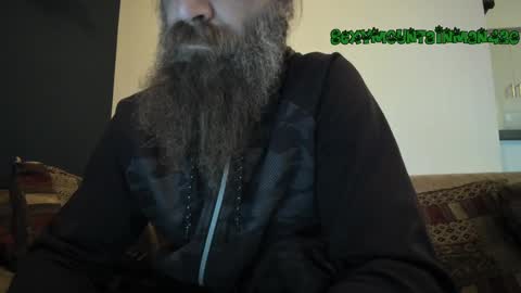 Snapshot of sexymountainman420 chatting on 03-01-25, 08:42 Sexymountainman420 online show from 03-01-25, 08:42