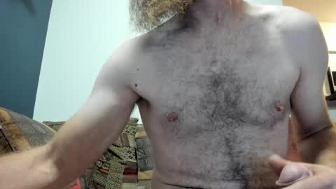 Snapshot of sexymountainman420 chatting on 10-10-25, 01:26 Sexymountainman420 online show from 10-10-25, 01:26