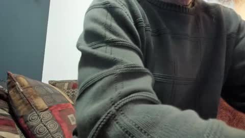 Snapshot of sexymountainman420 chatting on 10-11-25, 04:33 Sexymountainman420 online show from 10-11-25, 04:33