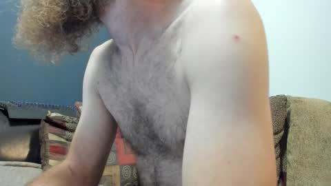 Snapshot of sexymountainman420 chatting on 10-19-25, 10:21 Sexymountainman420 online show from 10-19-25, 10:21