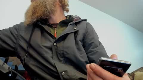 Snapshot of sexymountainman420 chatting on 11-29-25, 08:28 Sexymountainman420 online show from 11-29-25, 08:28