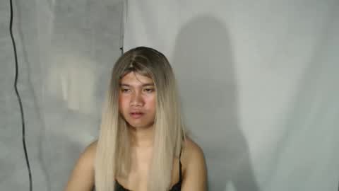 Snapshot of sexynatalia_ chatting on 10-15-25, 06:35 Natalia3 online show from 10-15-25, 06:35