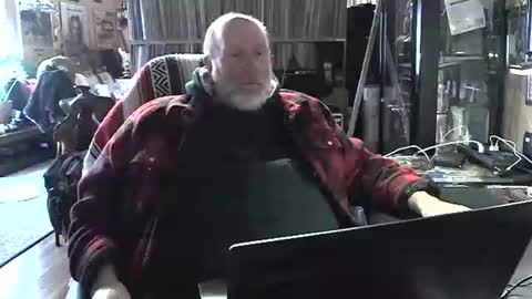 Grizz Lee Bear online show from 01-05-25, 01:58