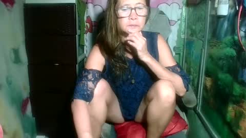 Snapshot of sexyoldangel chatting on 06-12-26, 02:38 sexyoldangel online show from 06-12-26, 02:38