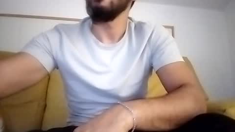 Snapshot of sexypaul0 chatting on 06-17-26, 10:54 Sexy paul online show from 06-17-26, 10:54