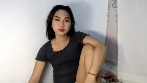 Snapshot of sexypetiteraine chatting on 06-07-26, 11:36 sexypetiteraine online show from 06-07-26, 11:36