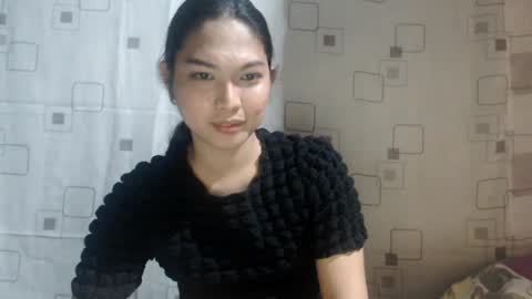 Snapshot of sexypetiteraine chatting on 07-24-26, 08:56 sexypetiteraine online show from 07-24-26, 08:56