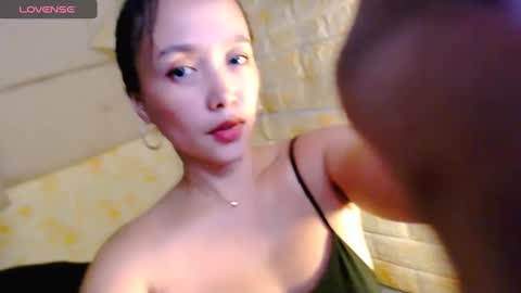 Snapshot of sexypinaymiya chatting on 12-22-24, 05:45 Miyah online show from 12-22-24, 05:45