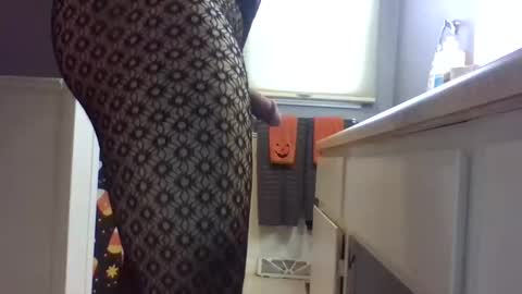 sexypluvin online show from 10-23-25, 08:40