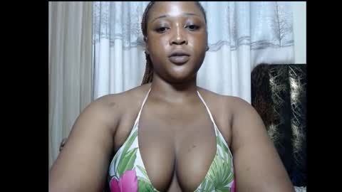 Snapshot of sexyprimxx chatting on 04-19-26, 07:27 sexyprimxx online show from 04-19-26, 07:27