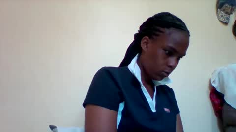 Snapshot of sexyqueen3457132 chatting on 01-20-25, 08:30 DOVY ACHIENG online show from 01-20-25, 08:30