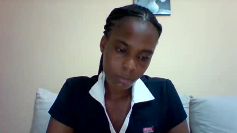 Snapshot of sexyqueen3457132 chatting on 01-21-25, 07:28 DOVY ACHIENG online show from 01-21-25, 07:28