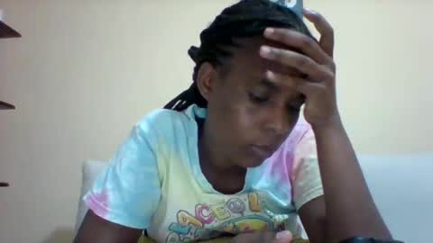 Snapshot of sexyqueen3457132 chatting on 01-24-25, 03:02 DOVY ACHIENG online show from 01-24-25, 03:02