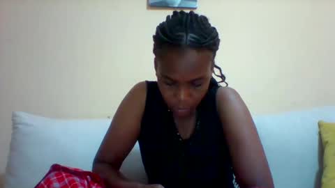 Snapshot of sexyqueen3457132 chatting on 01-26-25, 08:46 DOVY ACHIENG online show from 01-26-25, 08:46