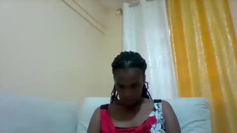 Snapshot of sexyqueen3457132 chatting on 01-26-25, 02:52 DOVY ACHIENG online show from 01-26-25, 02:52