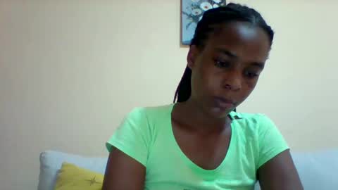 Snapshot of sexyqueen3457132 chatting on 01-31-25, 11:13 DOVY ACHIENG online show from 01-31-25, 11:13