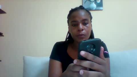 Snapshot of sexyqueen3457132 chatting on 02-06-25, 12:05 DOVY ACHIENG online show from 02-06-25, 12:05