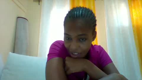 Snapshot of sexyqueen3457132 chatting on 02-12-25, 11:40 DOVY ACHIENG online show from 02-12-25, 11:40