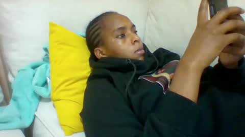 Snapshot of sexyqueen3457132 chatting on 02-12-25, 09:54 DOVY ACHIENG online show from 02-12-25, 09:54