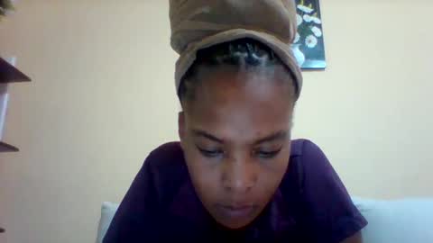 Snapshot of sexyqueen3457132 chatting on 02-18-25, 10:27 DOVY ACHIENG online show from 02-18-25, 10:27