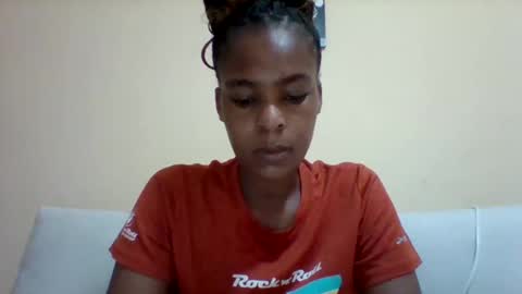 Snapshot of sexyqueen3457132 chatting on 02-26-25, 11:20 DOVY ACHIENG online show from 02-26-25, 11:20