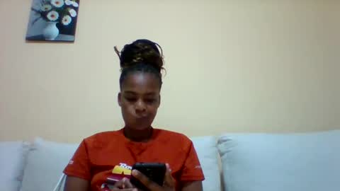 Snapshot of sexyqueen3457132 chatting on 02-26-25, 02:25 DOVY ACHIENG online show from 02-26-25, 02:25