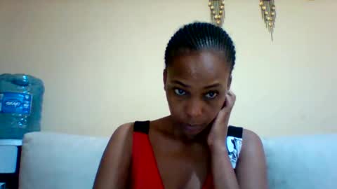 Snapshot of sexyqueen3457132 chatting on 09-17-25, 09:22 DOVY ACHIENG online show from 09-17-25, 09:22