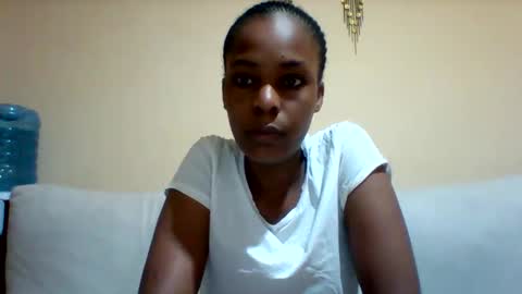 Snapshot of sexyqueen3457132 chatting on 09-19-25, 08:38 DOVY ACHIENG online show from 09-19-25, 08:38