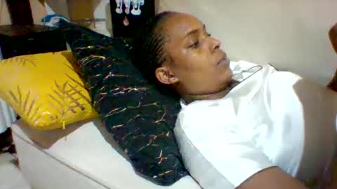 Snapshot of sexyqueen3457132 chatting on 09-20-25, 01:12 DOVY ACHIENG online show from 09-20-25, 01:12