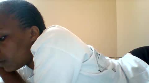 Snapshot of sexyqueen3457132 chatting on 09-25-25, 11:14 DOVY ACHIENG online show from 09-25-25, 11:14