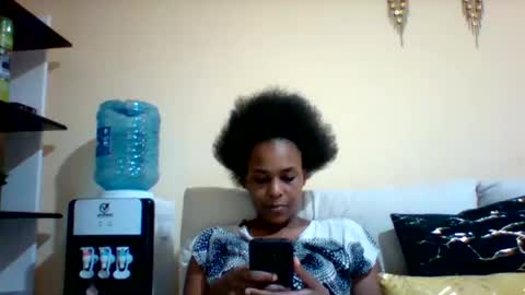 Snapshot of sexyqueen3457132 chatting on 09-29-25, 10:42 DOVY ACHIENG online show from 09-29-25, 10:42