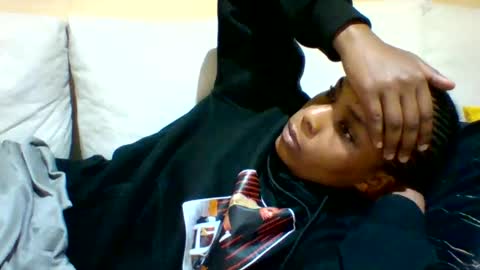 Snapshot of sexyqueen3457132 chatting on 09-30-25, 09:42 DOVY ACHIENG online show from 09-30-25, 09:42