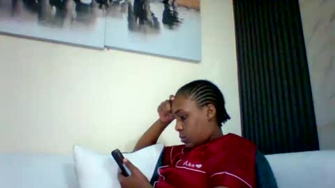 Snapshot of sexyqueen3457132 chatting on 10-15-25, 06:52 DOVY ACHIENG online show from 10-15-25, 06:52