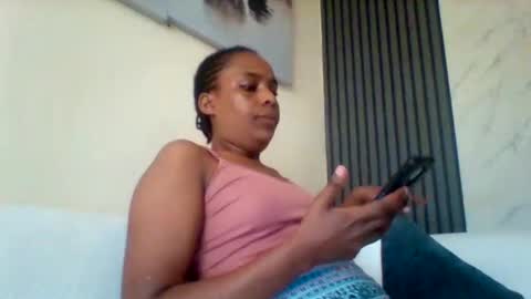 Snapshot of sexyqueen3457132 chatting on 10-25-25, 09:17 DOVY ACHIENG online show from 10-25-25, 09:17