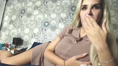 Snapshot of sexyquennina chatting on 11-01-25, 10:34 SexyQueenNina online show from 11-01-25, 10:34