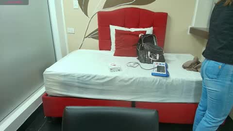 R A C H E L online show from 09-11-25, 11:43