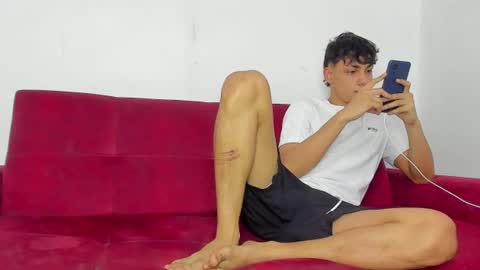 Snapshot of sexys_boys18 chatting on 07-15-26, 07:30 MATIAS-18 THIAHO -18 MAX-19 NICOKALY-19 CAIN-19 MOD ESTEBAN online show from 07-15-26, 07:30