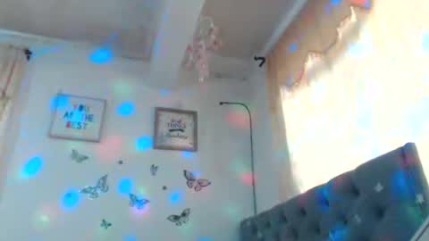 Snapshot of sexysafiravenus chatting on 01-04-25, 07:34 Venus Independent Model online show from 01-04-25, 07:34