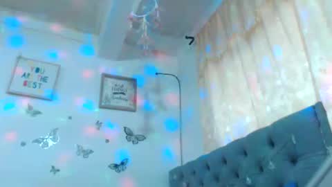 Snapshot of sexysafiravenus chatting on 03-06-25, 05:43 Venus Independent Model online show from 03-06-25, 05:43