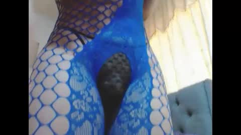 Snapshot of sexysafiravenus chatting on 04-28-26, 09:09 Venus Independent Model online show from 04-28-26, 09:09