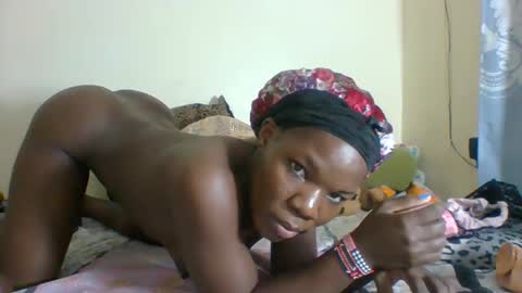 Snapshot of sexysally2 chatting on 12-22-24, 03:22 SARAH online show from 12-22-24, 03:22