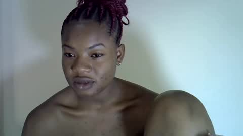 Snapshot of sexyshaz22 chatting on 07-01-26, 10:31 sexyshaz22 online show from 07-01-26, 10:31