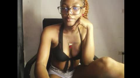 Darkskinned Rae online show from 04-15-26, 11:05