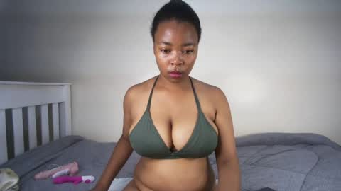Snapshot of sexysoct chatting on 06-18-26, 07:41 sexysoct online show from 06-18-26, 07:41