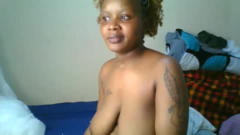 Snapshot of sexytbianca chatting on 03-12-26, 05:19 faty online show from 03-12-26, 05:19