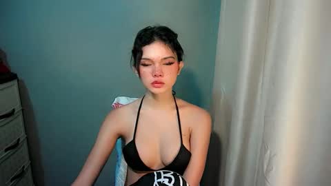 Snapshot of sexytight_tanya chatting on 11-11-25, 11:27 sexytight_tanya online show from 11-11-25, 11:27