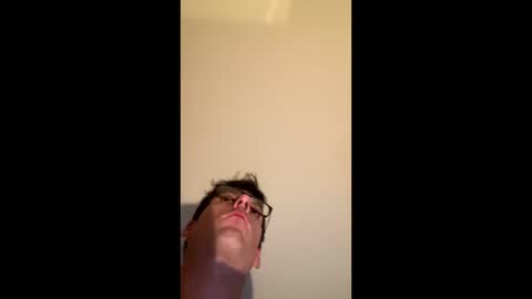 Smooth bi guy online show from 03-16-26, 10:19