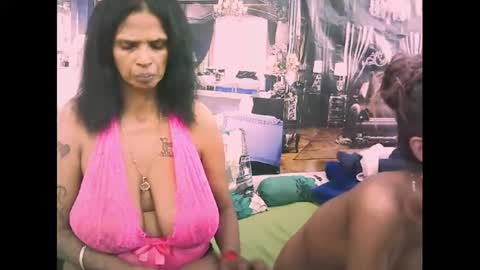 sexyva4u2luv online show from 11-01-25, 07:54