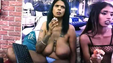 sexyva4u2luv online show from 11-12-25, 09:10